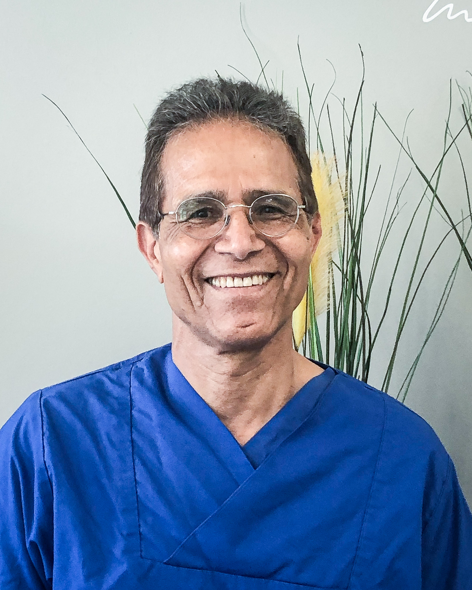 Dr. Yusuf Cimen